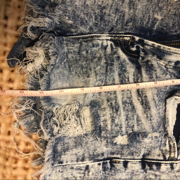 NWOT Vervet frayed Jean shorts - Picture 8 of 8